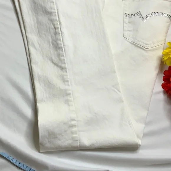 White Jeans Jones New York with details pockets 🥰 - Picture 2 of 15